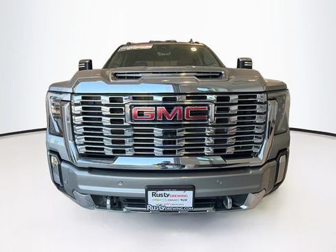 Used 2024 GMC Sierra 2500 Denali w/ Denali Reserve Package AWD/4WD image 2