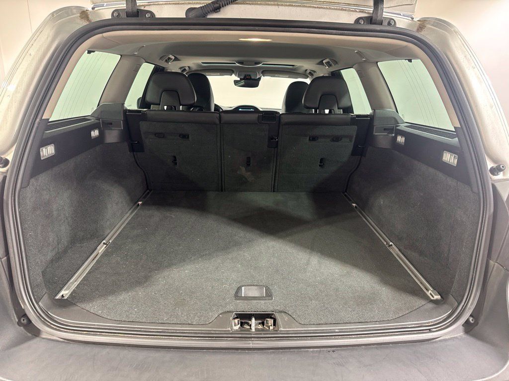Used 2015 Volvo XC70 3.2 Premier AWD/4WD image 29
