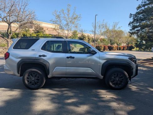 Used 2025 Toyota 4Runner SR5 image 7