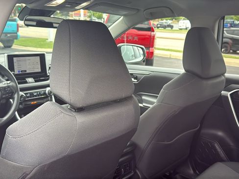 Certified 2025 Toyota RAV4 XLE AWD/4WD image 18