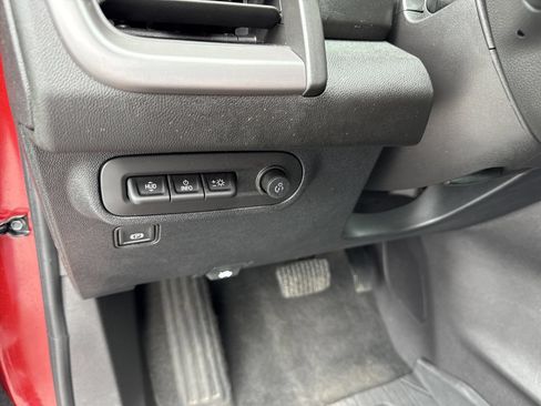 Used 2024 GMC Terrain AT4 w/ Infotainment Package II AWD/4WD image 19