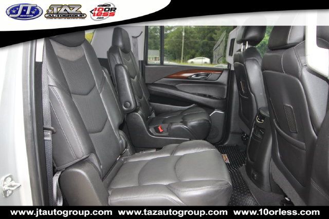 Used 2019 Cadillac Escalade ESV Premium Luxury w/ Escalade Sport Edition AWD/4WD image 11