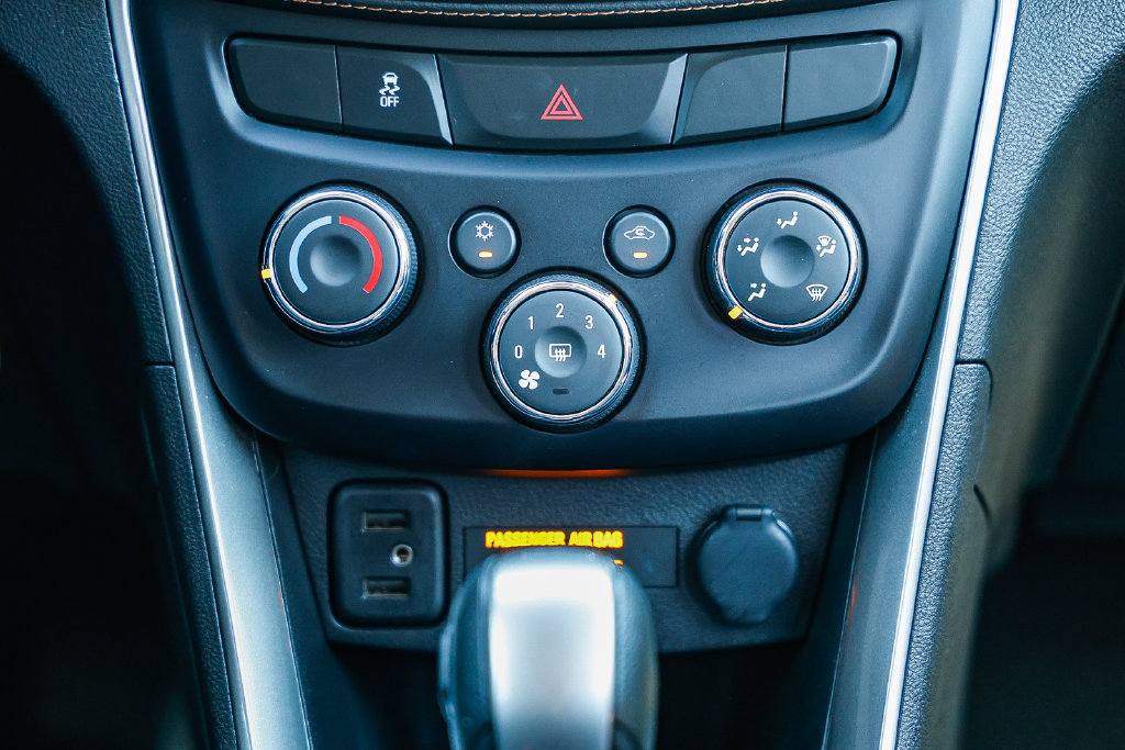 Certified 2020 Chevrolet Trax LT AWD/4WD image 21