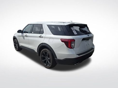 Used 2022 Ford Explorer ST w/ ST Street Pack image 6