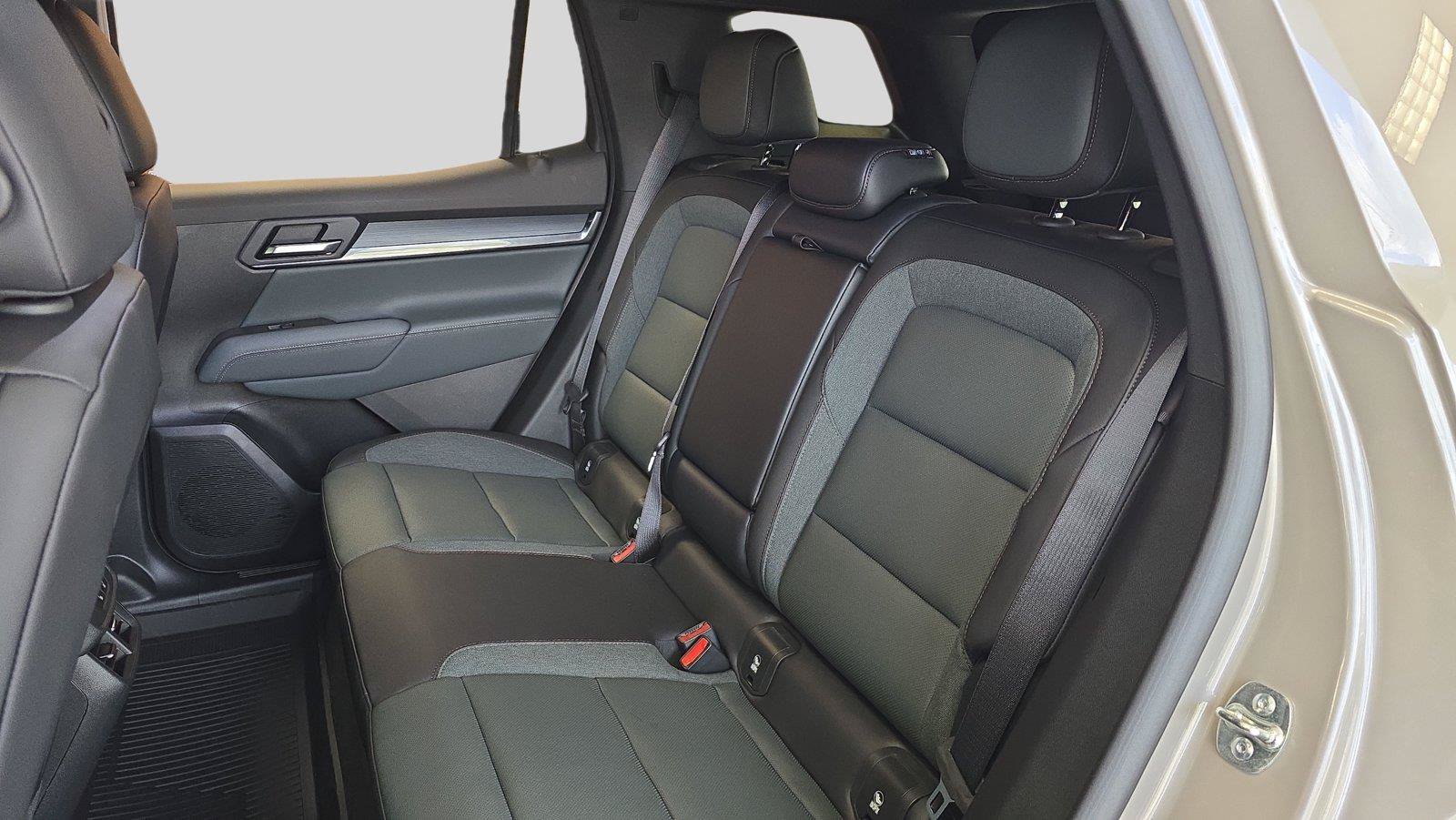 New 2027 GMC Terrain AT4 w/ Convenience Package III AWD/4WD image 18