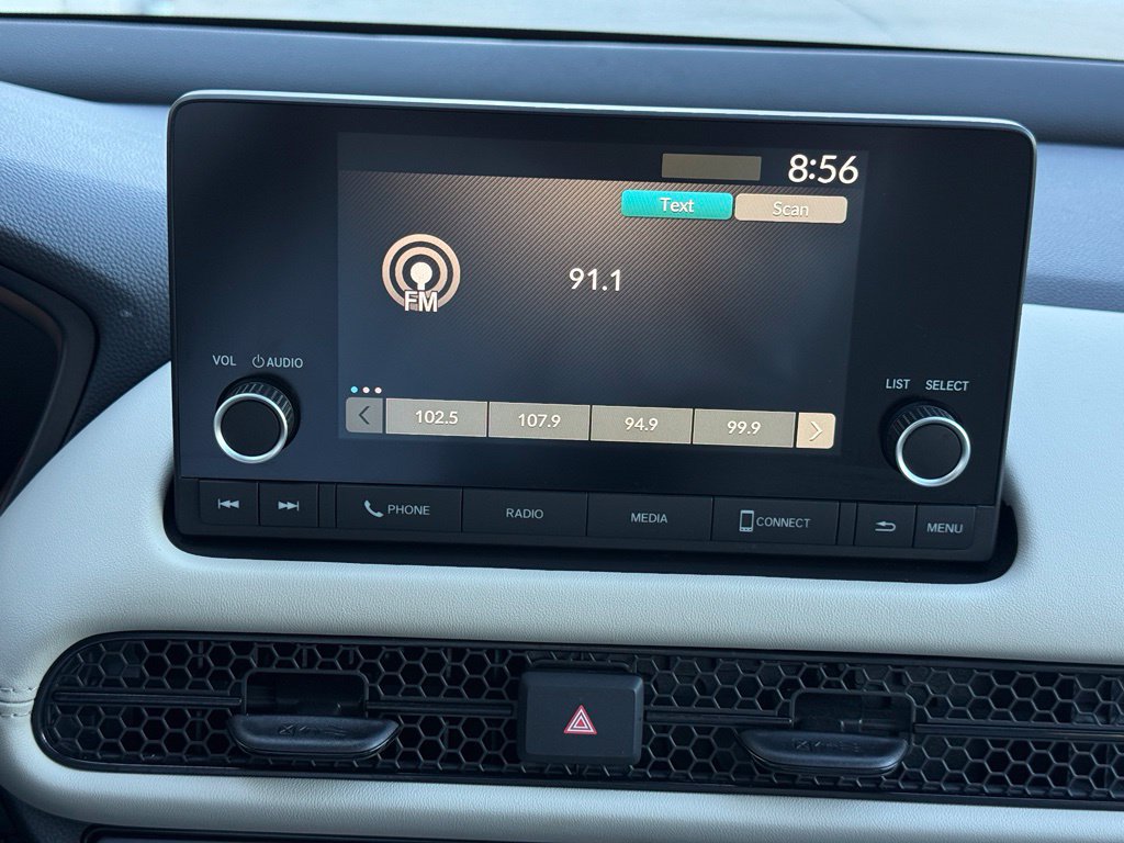 Used 2025 Honda HR-V LX image 14