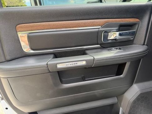 Used 2018 RAM 3500 Laramie w/ Convenience Group AWD/4WD image 41