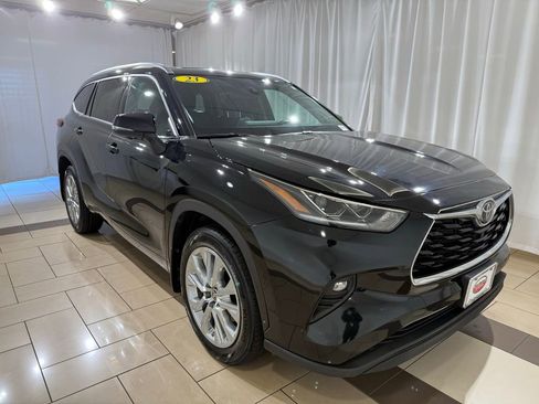 Used 2023 Toyota Highlander Limited image 7