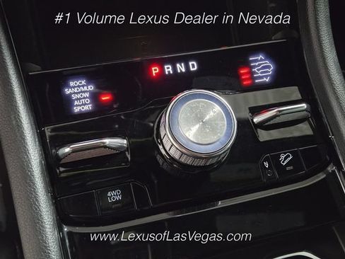 Used 2021 Jeep Grand Cherokee L Overland w/ Luxury Tech Group IV AWD/4WD image 37
