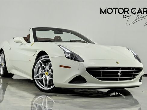 Used 2017 Ferrari California T RWD image 1