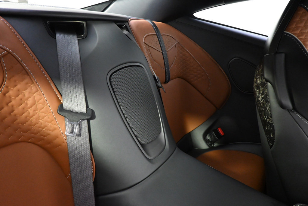 Used 2023 Aston Martin DBS Coupe RWD image 26