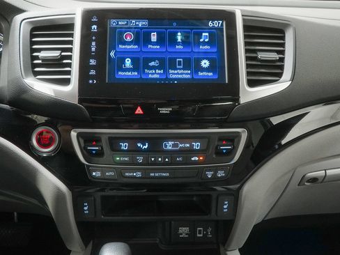 Used 2017 Honda Ridgeline RTL-E image 30
