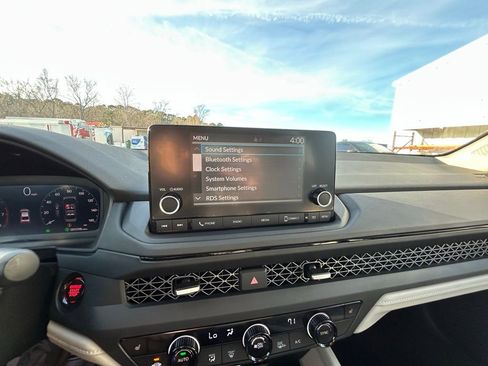 Used 2024 Honda Accord EX image 36