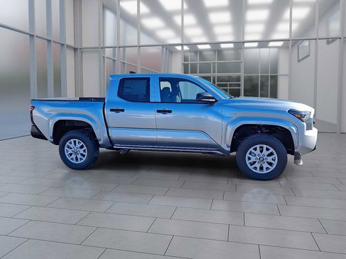 New 2026 Toyota Tacoma SR w/ SR Upgrade Package AWD/4WD image 6