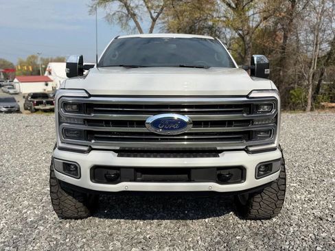Used 2026 Ford F250 Platinum w/ Platinum Plus Package image 2