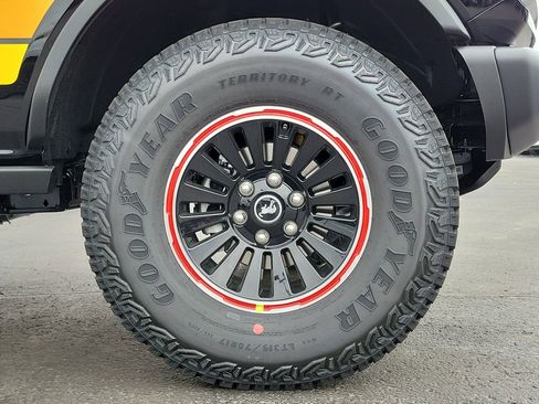 New 2025 Ford Bronco Big Bend w/ Black Diamond Package image 9