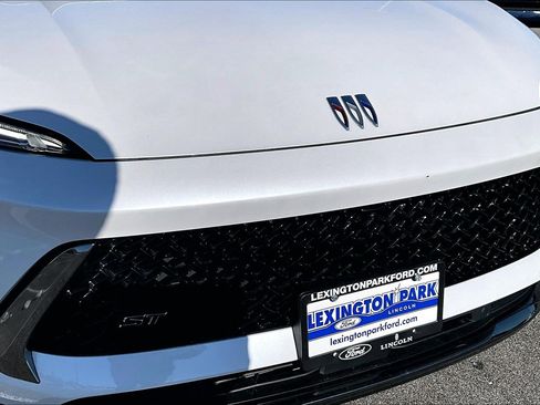 Used 2024 Buick Envision Sport Touring image 35