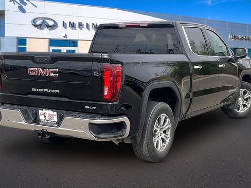 Used 2025 GMC Sierra 1500 SLT image 2