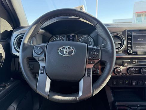 Used 2020 Toyota Tacoma TRD Off-Road image 28