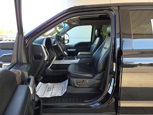 Used 2019 Ford F250 Lariat w/ Lariat Ultimate Package AWD/4WD image 24