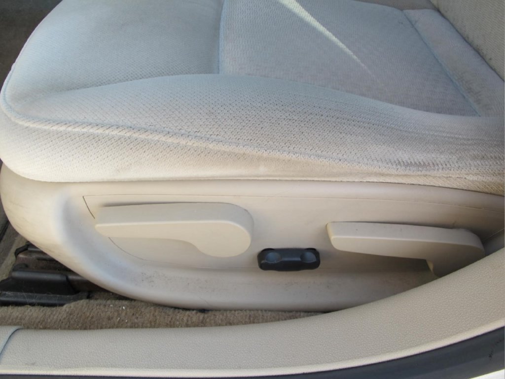 Used 2008 Chevrolet Impala LT FWD image 12
