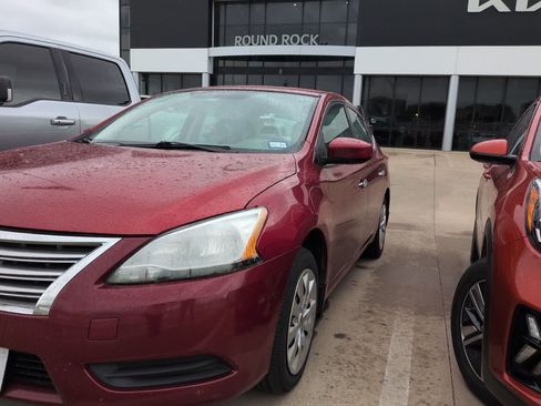 Used 2014 Nissan Sentra S FWD image 1
