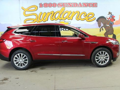 Used 2018 Buick Enclave Essence w/ Experience Buick Package AWD/4WD image 1
