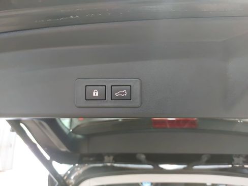 Used 2023 Subaru Ascent Premium w/ Convenience Package AWD/4WD image 14