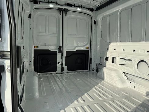 New 2026 Ford Transit 250 148 Medium Roof image 9