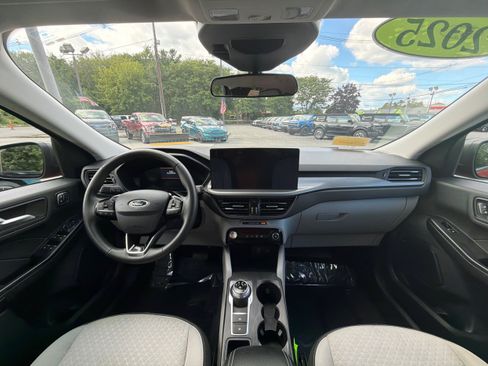 Used 2025 Ford Escape Active w/ Active Premium Tech Pack AWD/4WD image 26