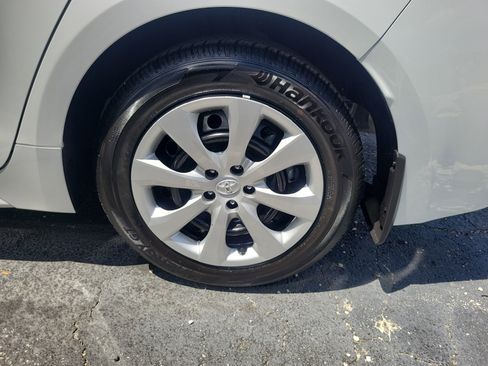 Used 2026 Toyota Corolla LE image 29