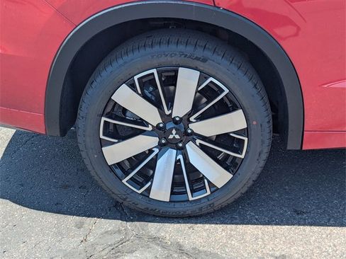 New 2025 Mitsubishi Outlander SEL image 5