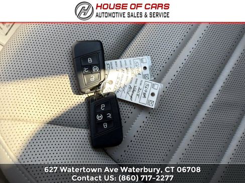 Used 2018 Volkswagen Atlas SEL Premium AWD/4WD image 31