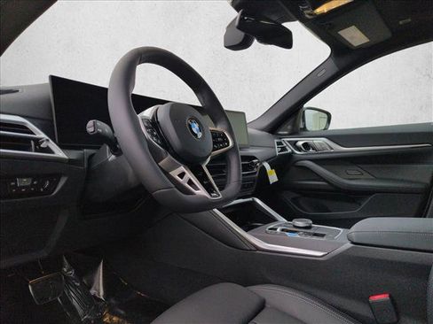 New 2026 BMW i4 xDrive40i image 3