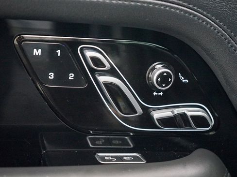 Used 2019 Land Rover Range Rover Supercharged image 31