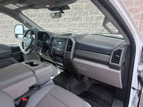 Used 2021 Ford F250 XL w/ Power Equipment Group AWD/4WD image 35