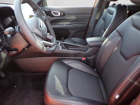 New 2026 Jeep Compass Latitude w/ Sun and Sound Group image 12