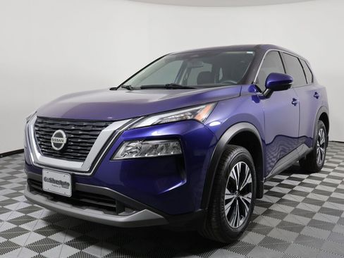 Used 2021 Nissan Rogue SV image 5
