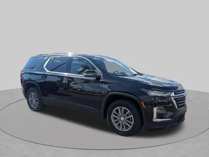 Used 2023 Chevrolet Traverse LT