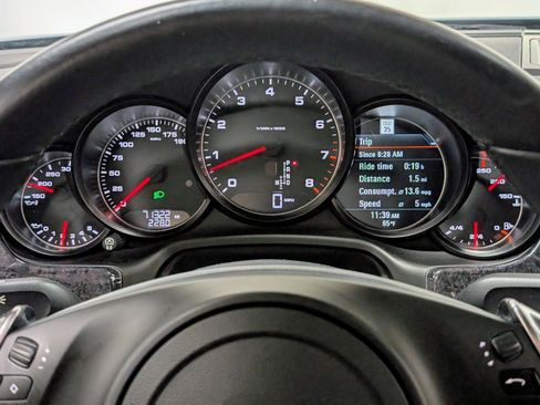 Used 2014 Porsche Panamera 4 image 35