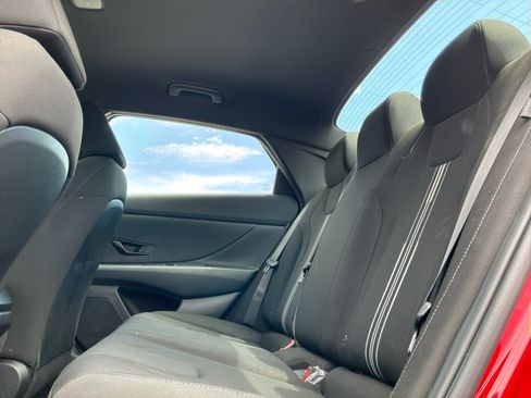 Used 2025 Hyundai Elantra Sport w/ Cargo Package FWD image 18