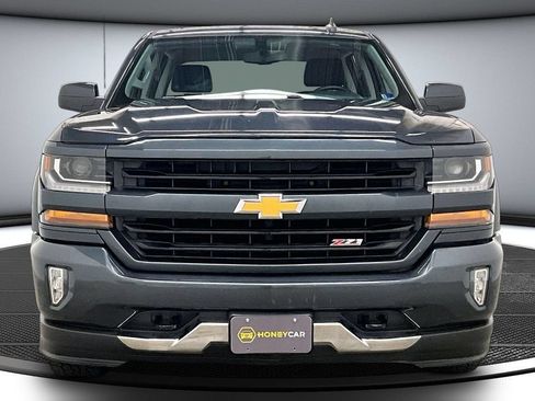 Used 2018 Chevrolet Silverado 1500 LT w/ All Star Edition AWD/4WD image 2