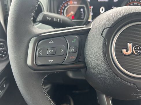 New 2025 Jeep Gladiator Willys image 27