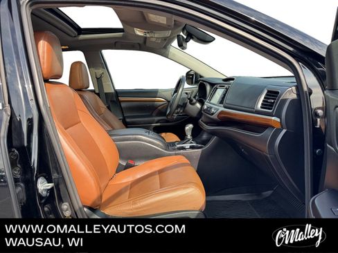 Used 2018 Toyota Highlander Limited AWD/4WD image 14