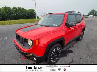 Used 2017 Jeep Renegade Trailhawk w/ Premium Trailhawk Package AWD/4WD video 1