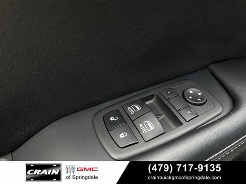 Used 2023 Dodge Challenger SRT Hellcat w/ Driver Convenience Group RWD image 11