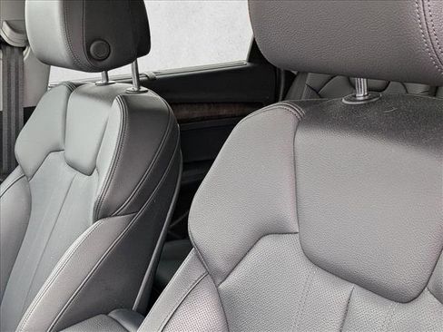 Used 2018 Audi Q5 Prestige w/ Prestige Package image 17