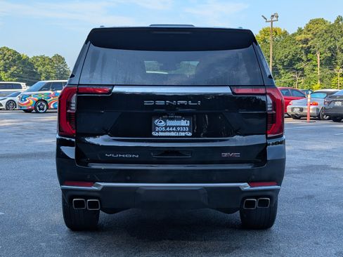 Used 2025 GMC Yukon XL Denali w/ Sun & Power Step Package RWD image 8