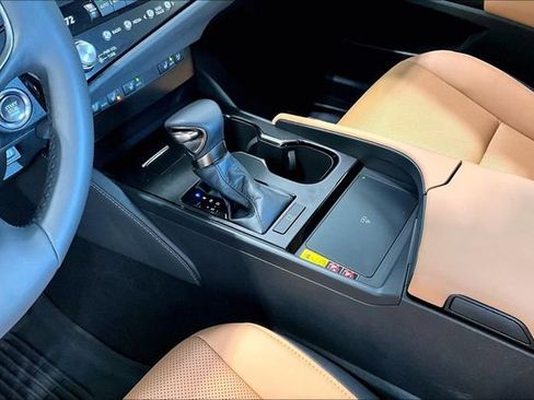 Used 2023 Lexus ES 350 w/ Premium Package image 18