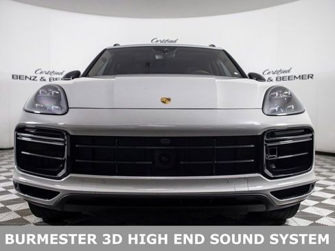 Used 2022 Porsche Cayenne Turbo S image 4